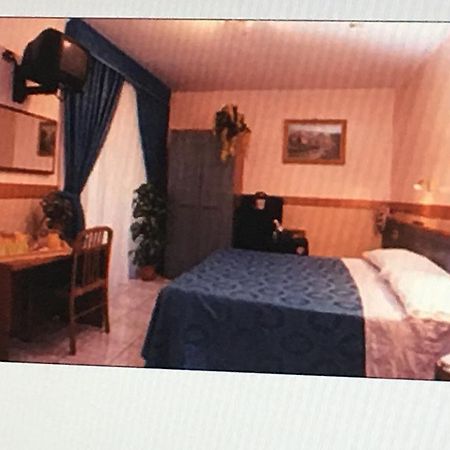 Hotel Rubino Roma Eksteriør bilde
